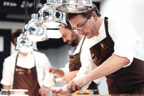 Chef Andoni Luis Aduriz vom Restaurant »Mugaritz« in San Sebastian