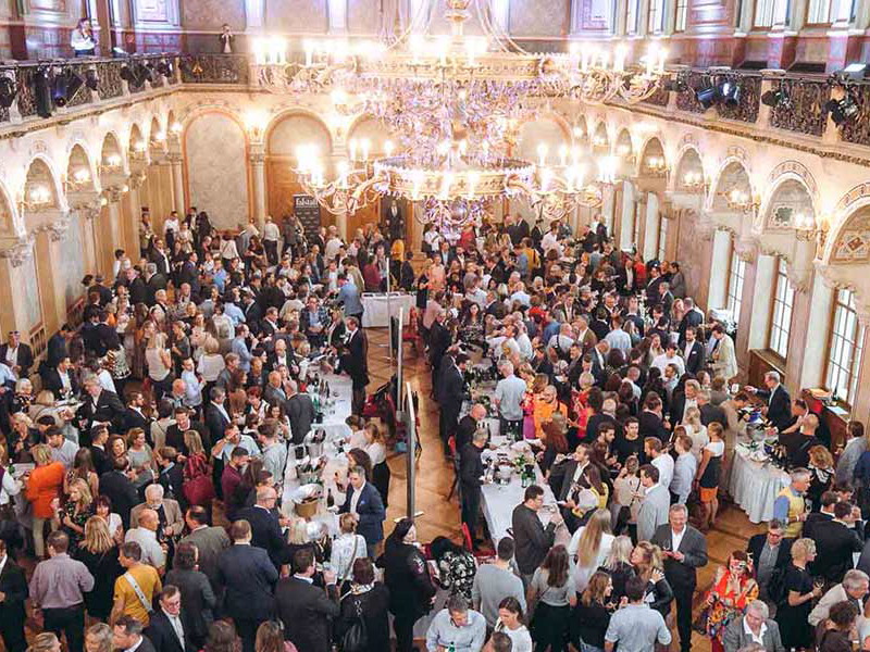 Reges Besucherinteresse im Wiener Palais Ferstel