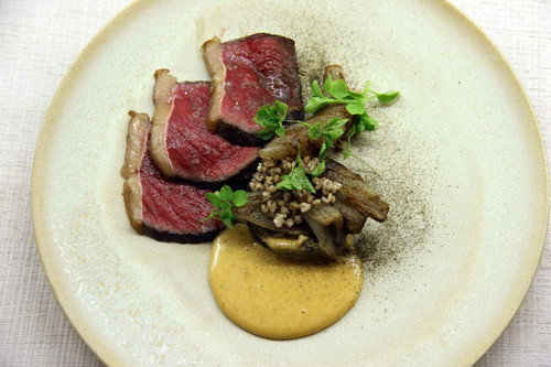 Beiried vom oberösterreichischen XO Beef mit Kaffee-Hollandaise