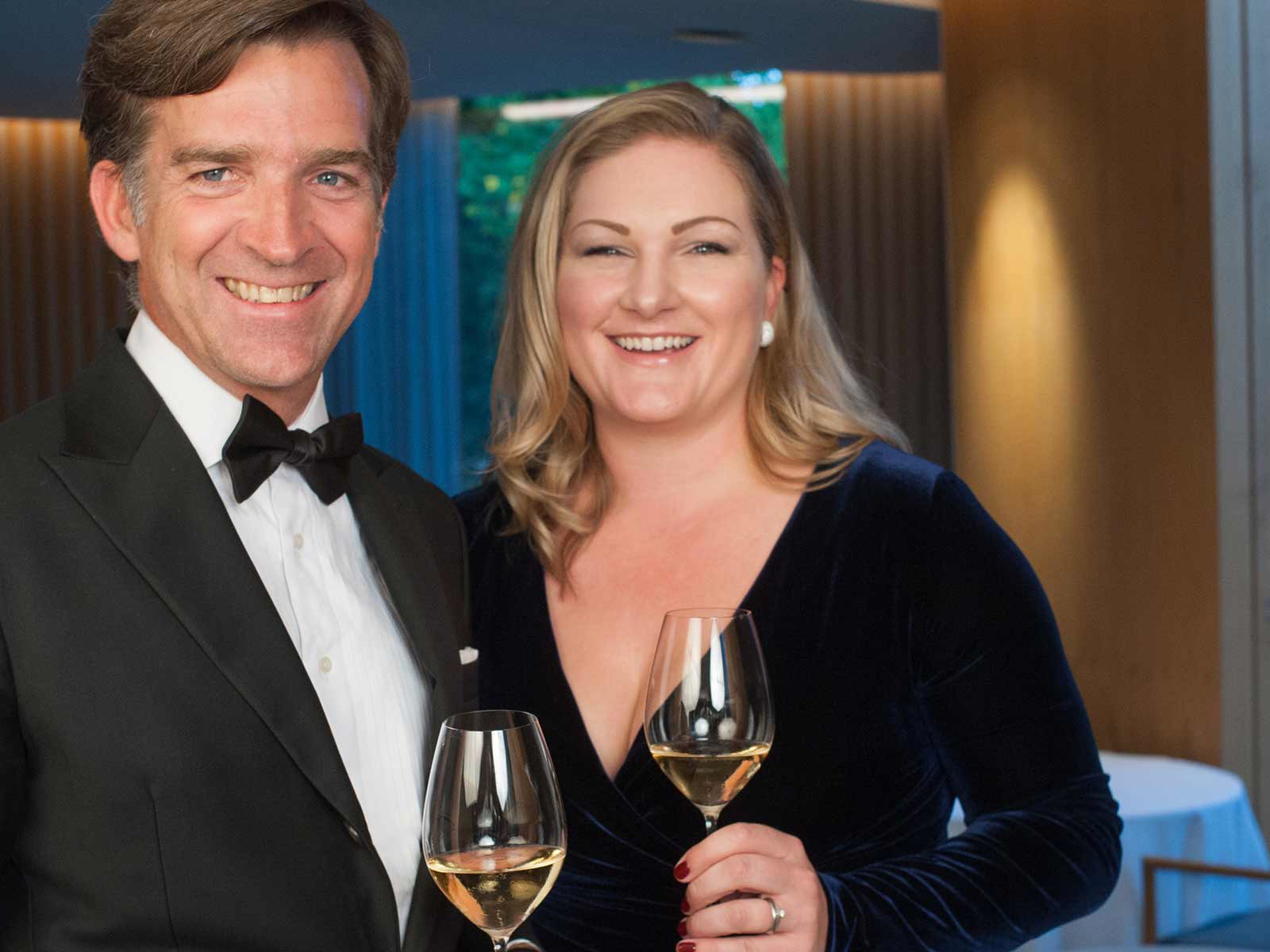 Bollinger Managing Director Charles Armand de Belenet und Exklusiv-Importeurin Katharina Wolf