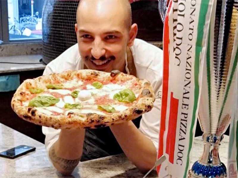 Francesco Calò ist Eigentümer der »Via Toledo« in Wien