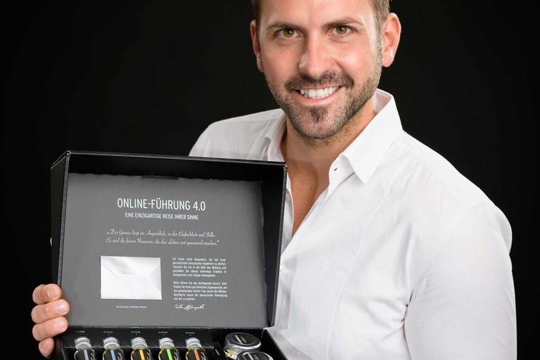 Peter Affenzeller mit der Genussbox