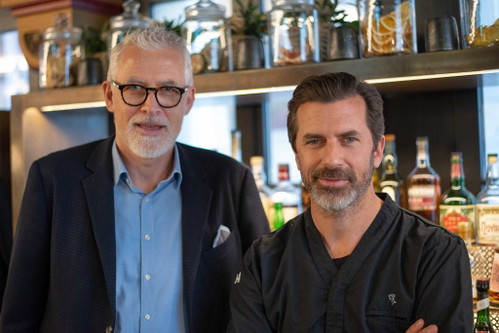 CEO Ospena Group AG Daniel Reimann mit Andreas Caminada