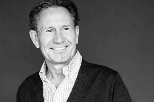 Der bekannte Schweizer Spitzenkoch Armin Amrein kocht seit 2016 in Davos: Im »Glow« serviert er zeitgemäße, aber dennoch bodenständige Küche – wie gemacht für das alpine Städtchen.