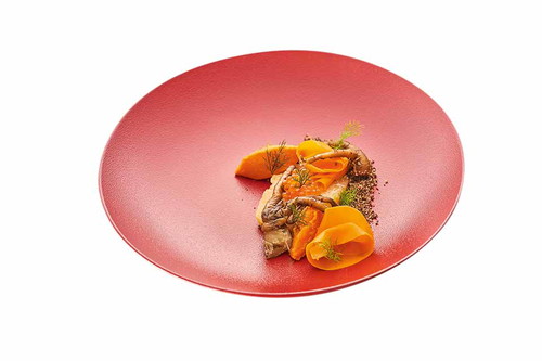 Kulinarik im Top-Restaurant im »Interalpen-Hotel Tyrol«.