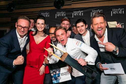 Heimo&nbsp;Jessenko&nbsp;(GF Falstaff PROFI), Alexandra&nbsp;Gorsche&nbsp;(Herausgeberin Falstaff PROFI),&nbsp;Daniel&nbsp;Clocuh&nbsp;(Greiff Mode), Christoph&nbsp;Guggi&nbsp;(Zweiter Platz des YTC in der Kategorie »Küche«),&nbsp;Matthias&nbsp;Lienbacher&nbsp;(Dreikant),&nbsp;Harald&nbsp;Irka, (Küchenchef »Saziani&nbsp;Stub’n«) und&nbsp; Mike&nbsp;Süsser&nbsp;(TV-Star bekannt aus Koch-Shows wie »Mein Lokal, dein Lokal – der Profi&nbsp;kommt« oder »Süsser&nbsp;am Morgen«).