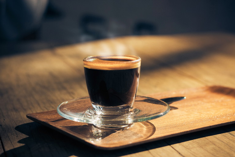 Gesprächseinladung mit Espresso: »s’Pfandl«.