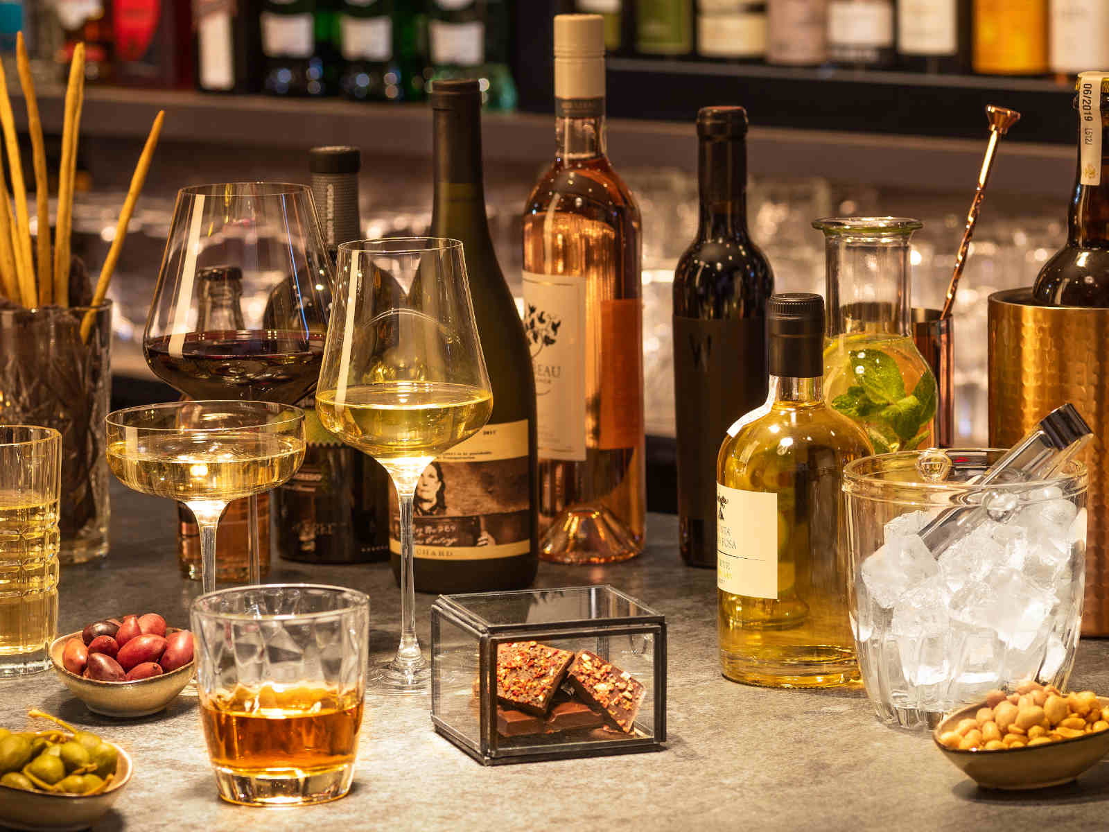 Transgourmet Trinkwerk hat 4.000 Weine, 600 Schaumweine, 1.500 Spirituosen sowie viele alkoholfreie Getränke, Biere und Heißgetränke im Sortiment.