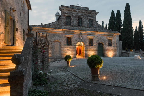 Fèlsina: tiefgründiger Chianti Classico aus historischem Gemäuer.