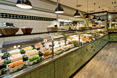 Seit vielen Jahrzehnten im Geschäft und ein Pionier für deutsche Genusskultur: »Feinkost Käfer« in München.