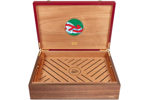 Unbefüllter Humidor.