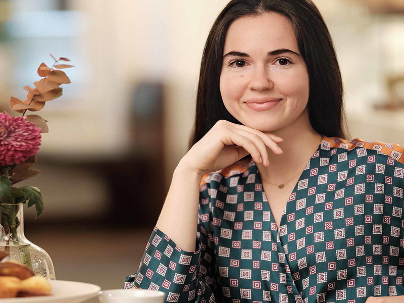 Patricia Petschenig in ihrer Pâtisserie in der Bäckerstraße. Für ihre Kreationen stellt die verwöhnte Kundschaft sich immer gerne an!