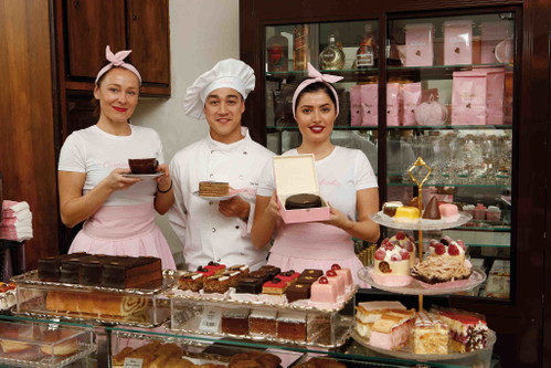 Vienna calling: Die »Aida«-Filialen sind seit über 100 Jahren zuckerlrosa.