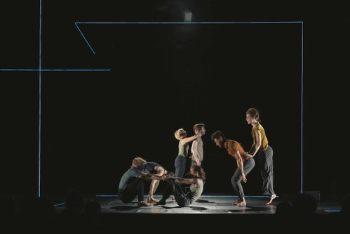 20. Dance Identity Das bemerkenswerte Tanzfestival Burgenländische Tanztage des – Choreografischen Zentrums D.ID&nbsp; zeigt jedes Jahr internationale Produktionen, die sich auf tänzerische Weise mit unterschiedlichen Themen auseinandersetzen. dance-identity.com​​​​​​​