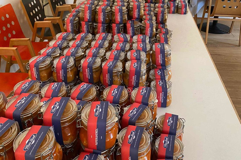 Im »Gut Purbach« wird gekocht, eingerext, verpackt und verschickt.