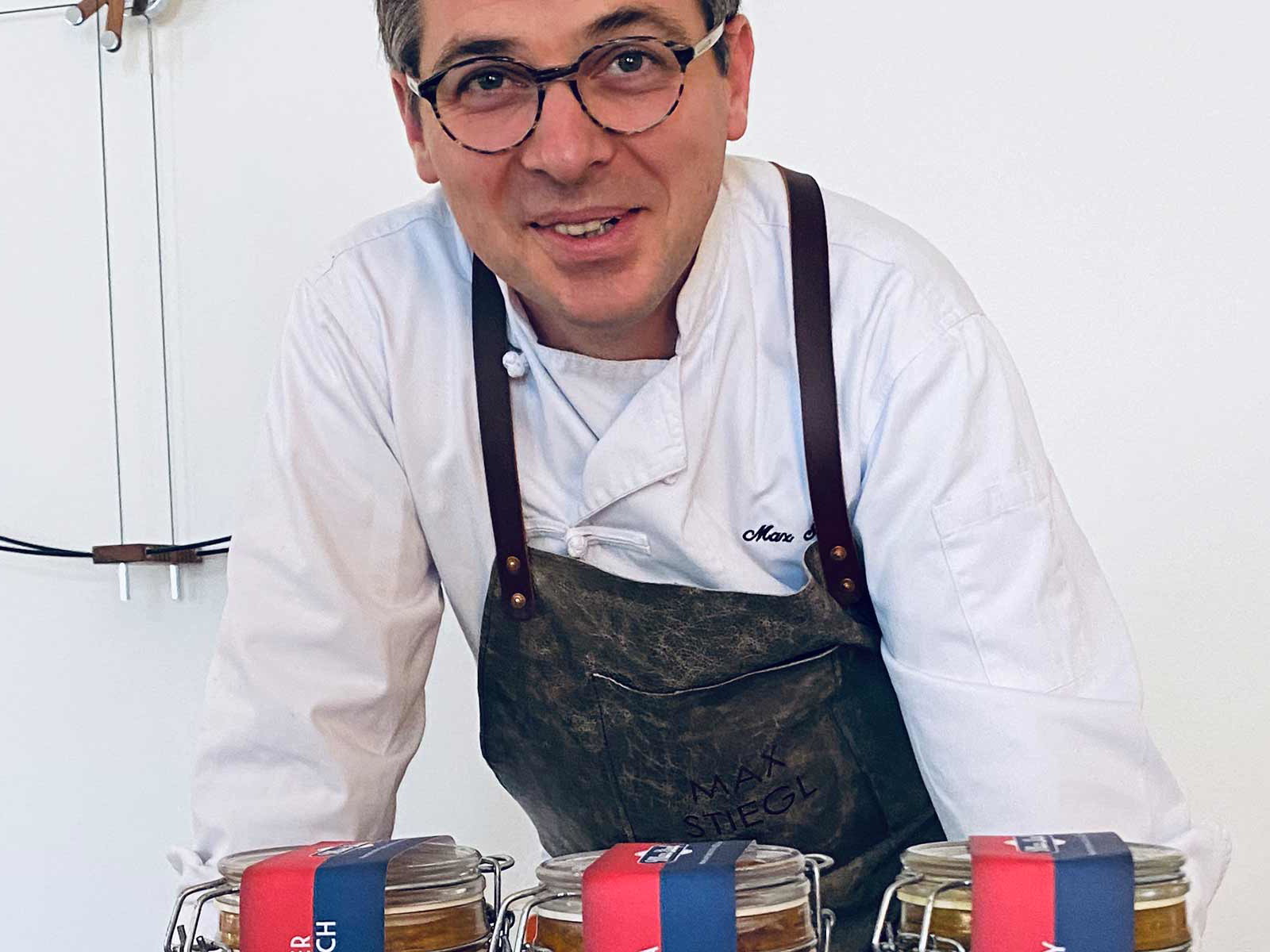 Max Stiegl mit seinen Rexgläsern