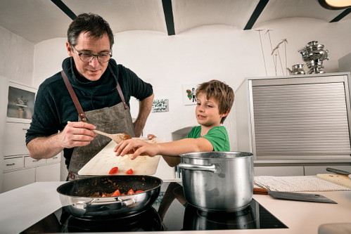 Das gemeinsame Kochen und Essen mit der Familie ist Stiegl gerade in diesen Tagen ganz besonders wichtig.