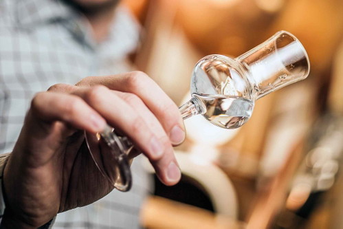 Junger Grappa ist noch kristallklar.