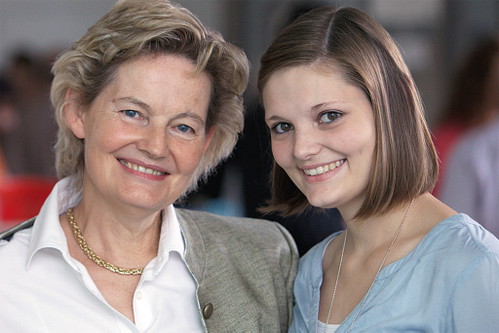 ...aktuell Sofia Thanisch und Tochter Christina.