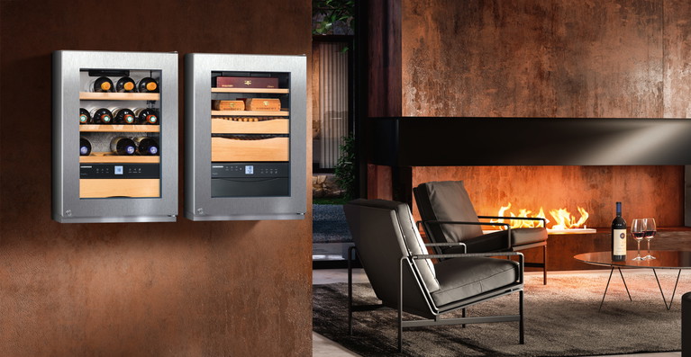 A tempered wine cabinet is Ideal. In a pinch, you can also improvise with a refrigerator by chilling red wines for a half hour to bring their temperature down to 14–16 °C.