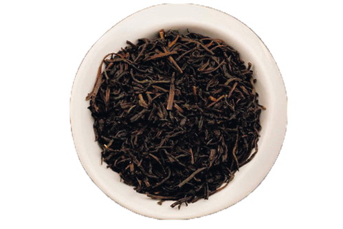 Bio Haustee Earl Grey – 98 Falstaff-Punkte: Obwohl eine Hausmischung nicht unbedingt für ein Teeerlebnis stehen mag, ist dies der Klassiker schlechthin: Ein zitrusaffiner Ceylon verleiht Authentizität, das selten verwendete echte Bergamottöl macht den Tee zu einem aromatischen Hochgenuss. Das Öl besticht Nase und Zunge mit nachhaltigem Duft und Geschmack. 
 teehaus-bachfischer.de