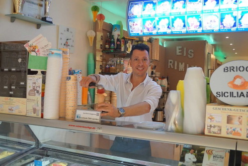 Alessandro Cimino, Eis Rimini in Gaggenau, Baden-Württemberg.