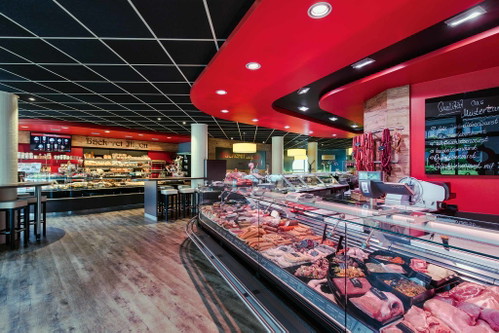 In der Dresdner Metzgerei During gibt es nicht nur jede Menge selbst gemachte Wurst, sondern auch Fleisch vom Meissner Landschwein – das ist selten. 
