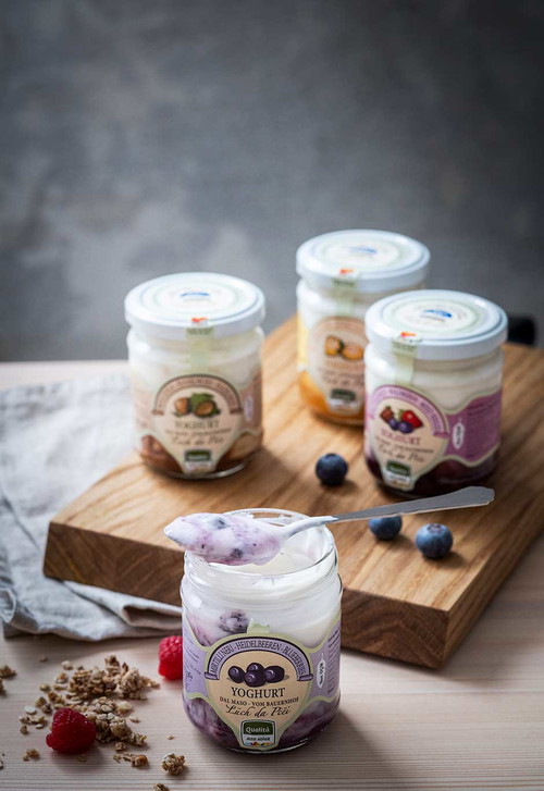 Frühstück und Dessert: Joghurt vom Bergbauernhof