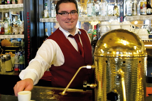 Im »Caffè San Marco« verkehrten früher Dichter wie Rilke oder James Joyce. Heute trinkt hier nicht nur die literarische Elite der Stadt ihren Espresso al banco.