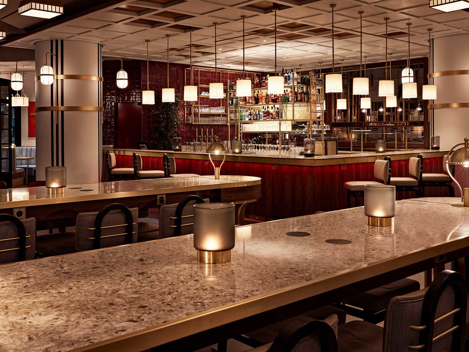 Die »Selleny's«-Bar ist das Herzstück des runderneuerten Hotels.