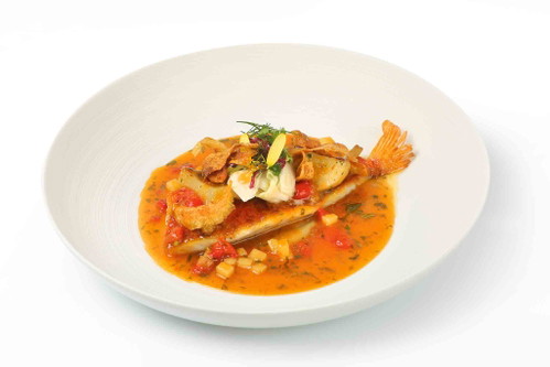 Atlantik-Rotbarbe mit Artischocken, Sherry-Escabeche und Bottarga im Hotel Widder.