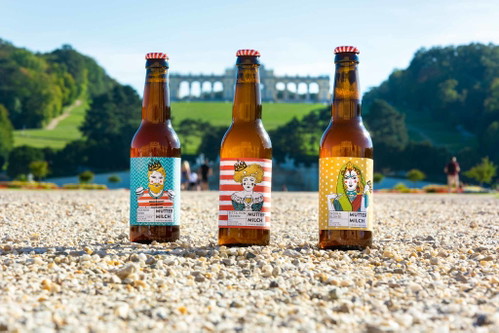 »MUTTERMILCH«:&nbsp;An der Gumpendorfer Straße wird das stylische Craft-Bier gebraut, getrunken werden kann es natürlich überall.