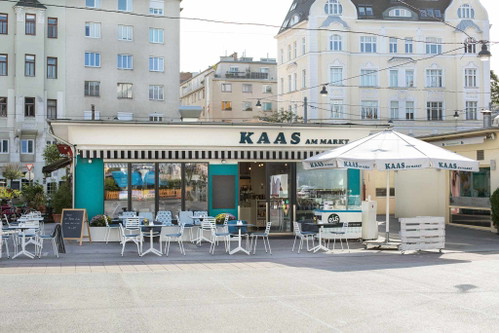 So schmeckt Bio:&nbsp;»Kaas am Markt« ist Feinkostladen, Frühstücks- und Mittagslokal in einem – und ein Fixpunkt bei einem Karmelitermarktbesuch.