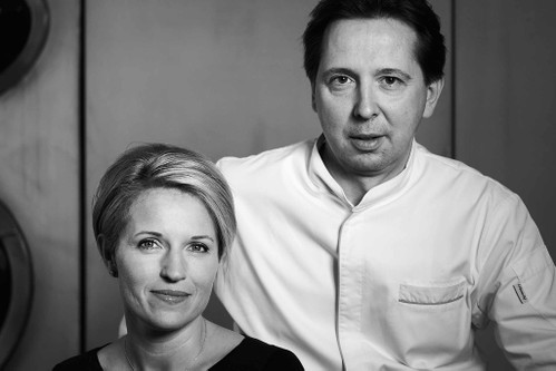 Das Restaurant&nbsp;von Birgit und Heinz Reitbauer ist seit Jahren die Nummer eins der Stadt. Ein Gesamtkunstwerk – Von der Küche bis zum Service.