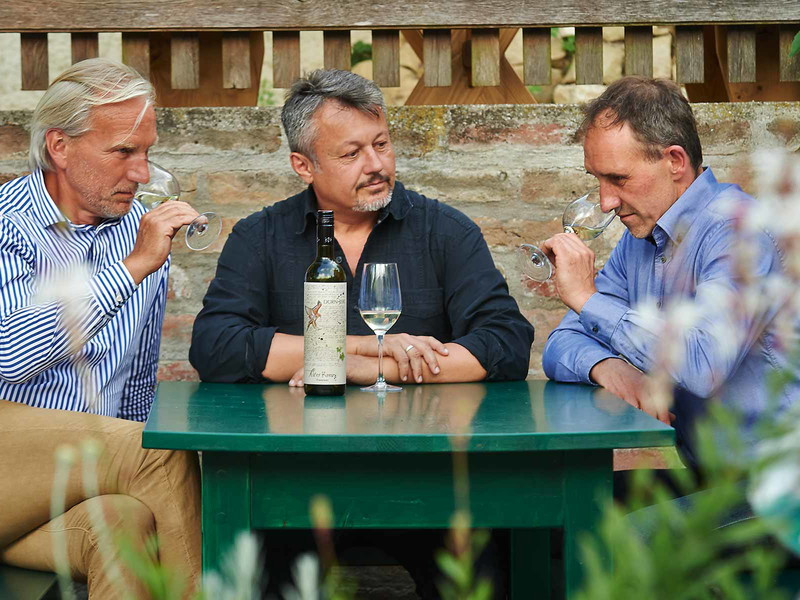 Das Falkenstein-Trio Georg Klein, Christoph Körner und Matthias Marchesani (v. l.) holte mit »Alte Reben« den Grüner Veltliner Grand Prix 2020 ins Weinviertel.