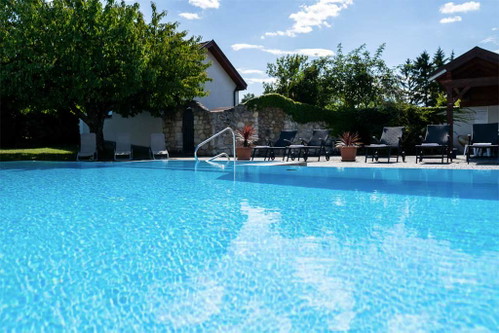 Beheizter Pool