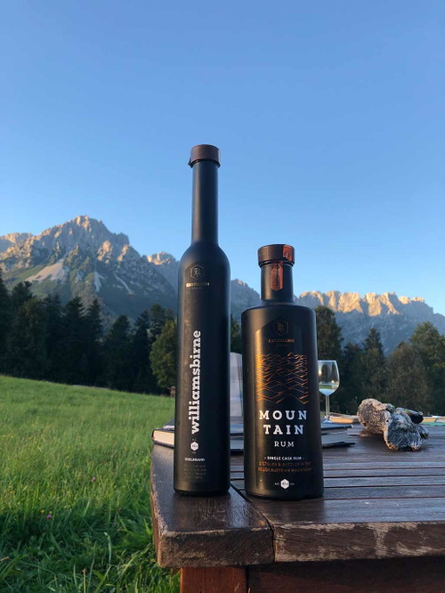 Gin, Rum und viele weitere hochprozentige Köstlichkeiten gibt es bei der Familie Kaufmann auf der Mühlberg Rem zu verkosten.