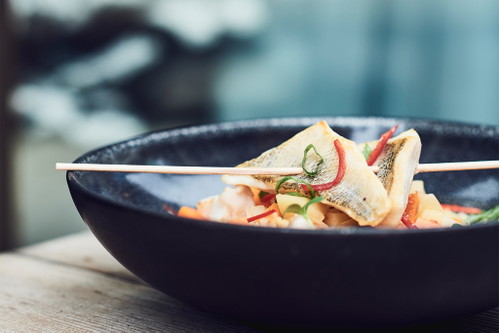 «Spicy Alpen-Egli-Hotpot» im «@Paradise by Chez Vrony»