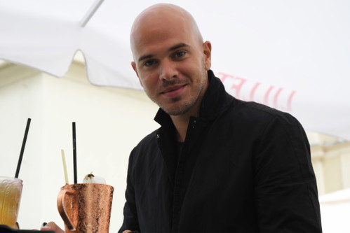 Juror Alexander Knoll (»Katze Katze«).