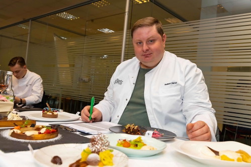 Juror Robert Ferstl («Restaurant Nullneun»).