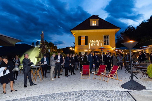 Ein Überblick über die schöne Location »Aiola im Schloss« St. Veit