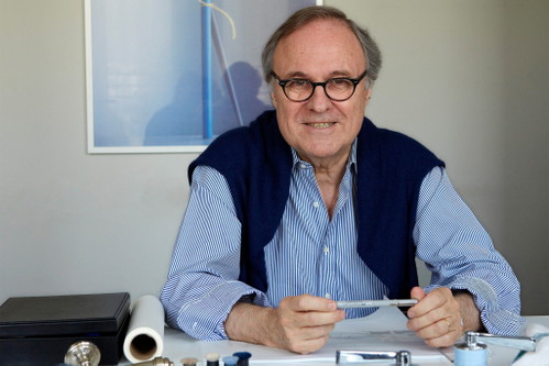 Der französische Designer Pierre-Yves Rochon