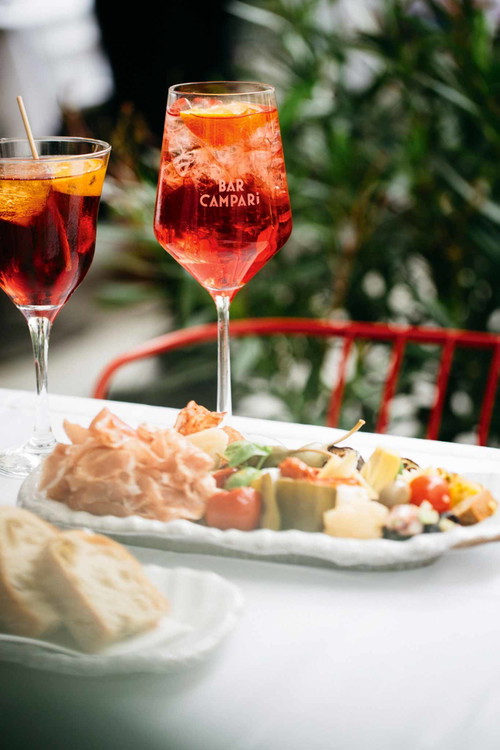 Bar Campari