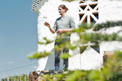 Reinhard Muster vom Weingut MUSTER.gamlitz steht für einen kraftvollen Sauvignon-Blanc-Stil von internationalem Zuschnitt.