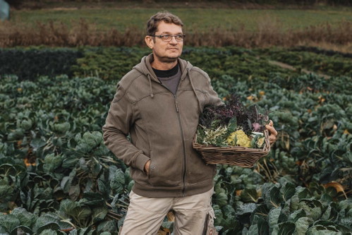 Von seltenen Karfiolarten bis zu Zierkohlen: Brodnjak hat derzeit mehr als ein Dutzend Kraut- und Kohlsorten im Programm.
