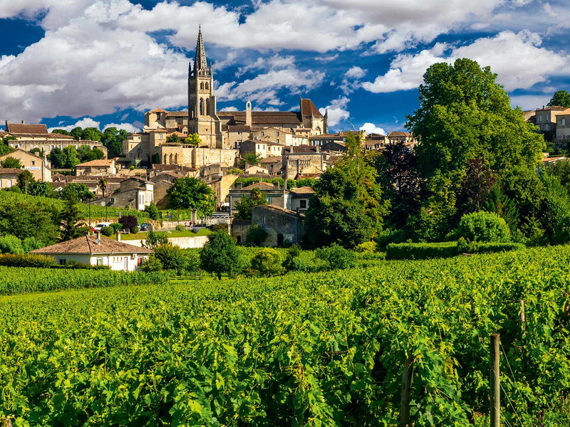 &nbsp;Saint-Émilion profitiert vom Kalkstein, der einen außergewöhnlichen Boden für die Weinberge bietet