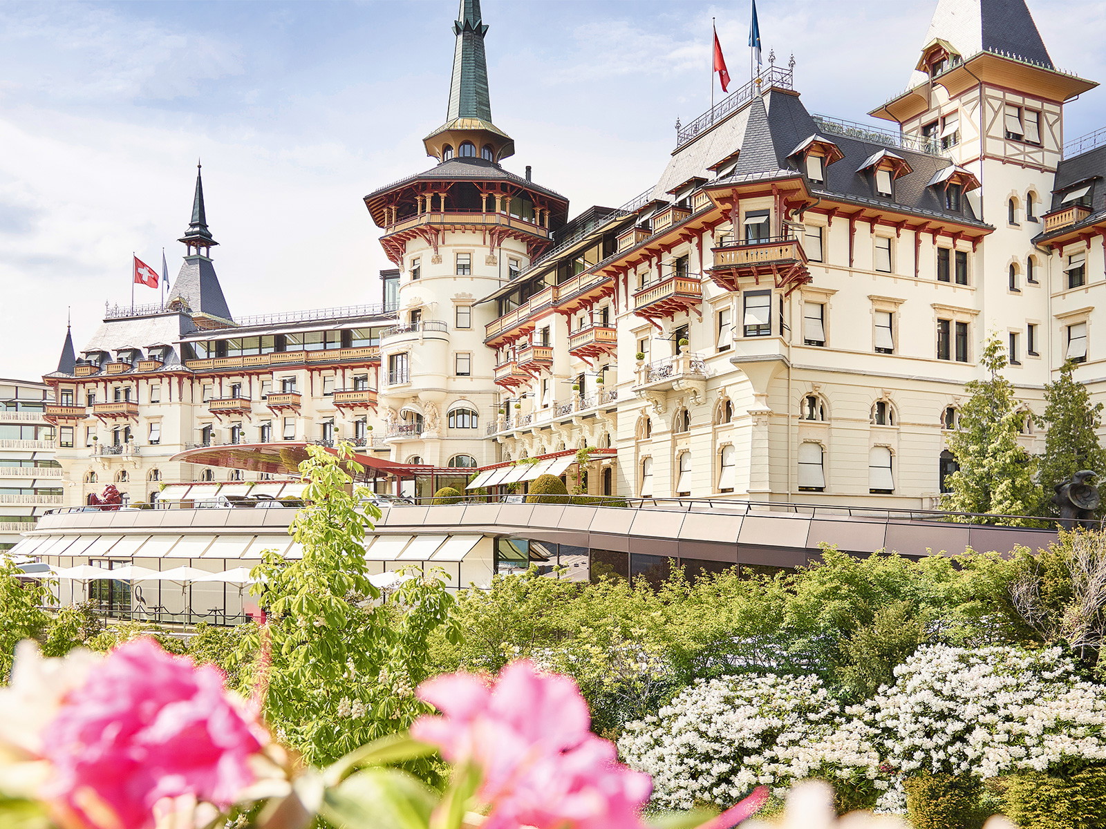 Wie ein Märchenschloss mutet es an, das «Dolder Grand» hoch über der Stadt Zürich.
