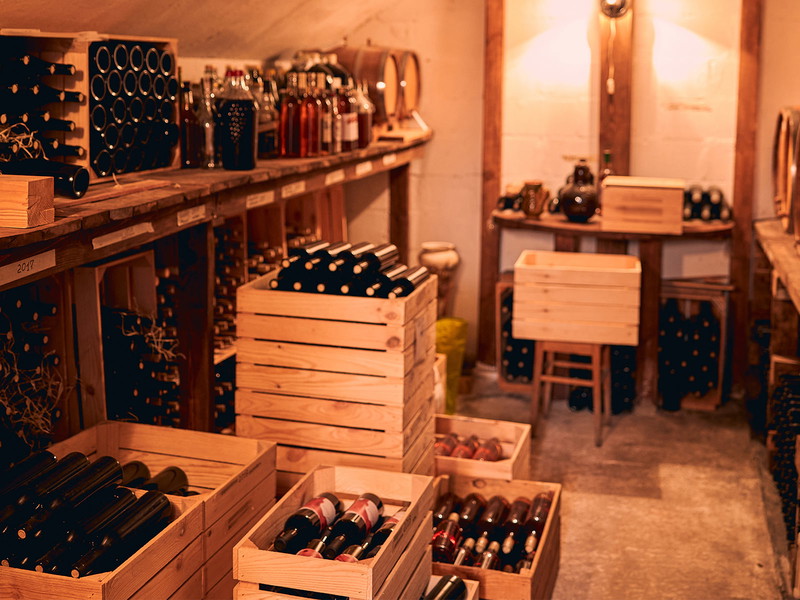 Die Wein-Börse reagierte auf die Corona-Krise mit einem steilen Anstieg der Verkaufsangebote.