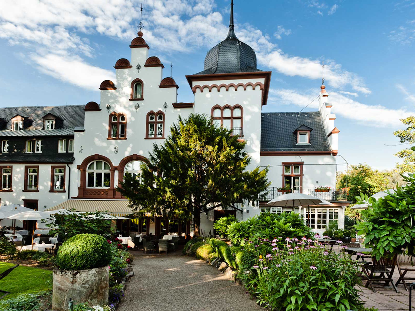 Legendärer Weinkeller im Rheingau: »Hotel Kronenschlösschen«