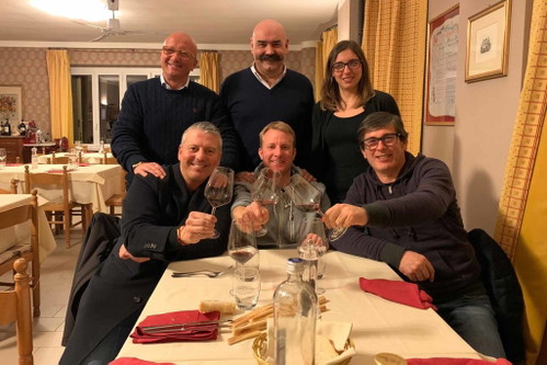 «Associazione del Ruchè» bei einem Treffen vor Covid-19.